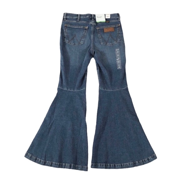 Wrangler Retro High Rise Trumpet Flare Jeans Size 30 NEW - Picture 5 of 11